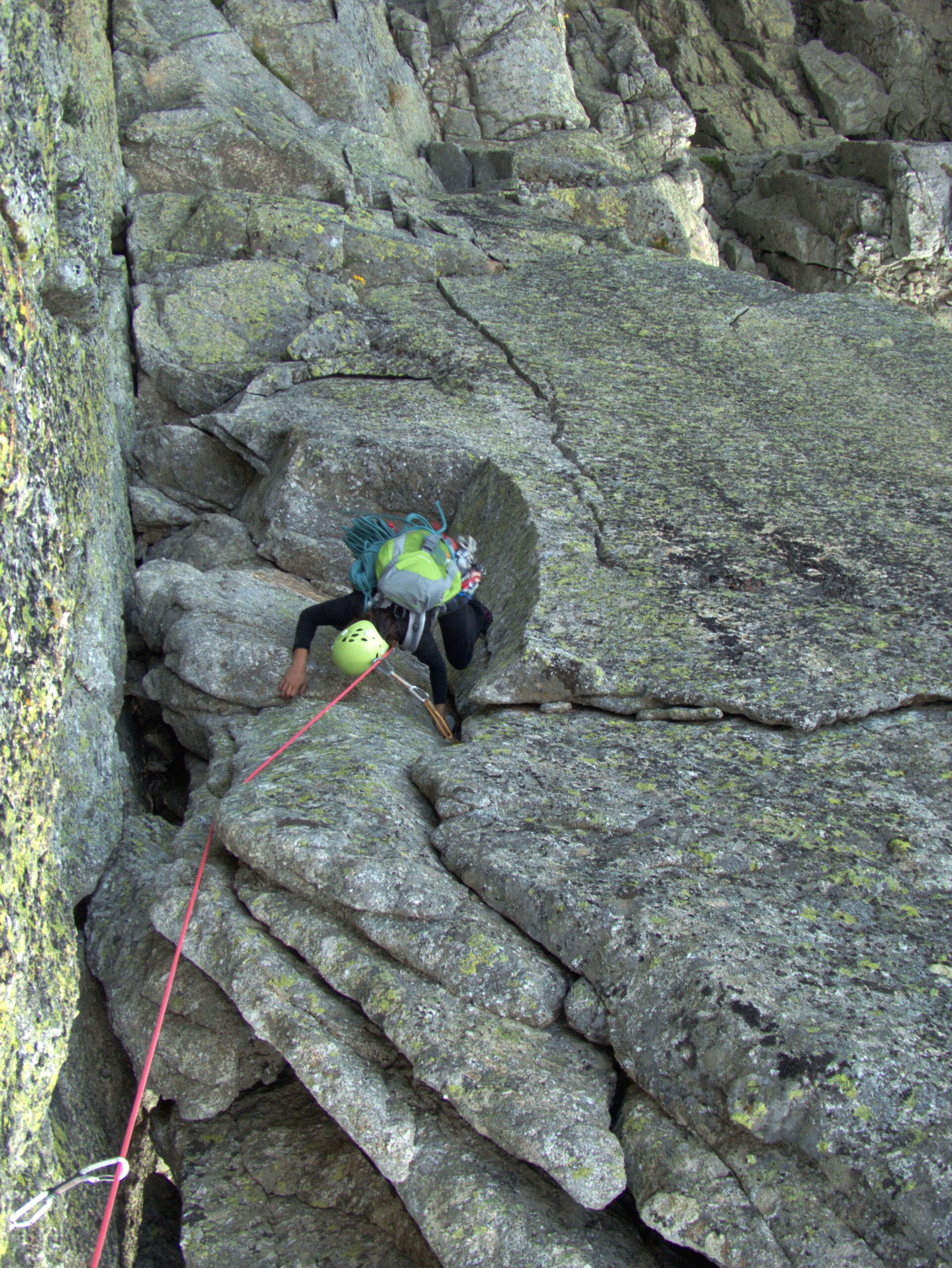 Escalando via sur del torreon