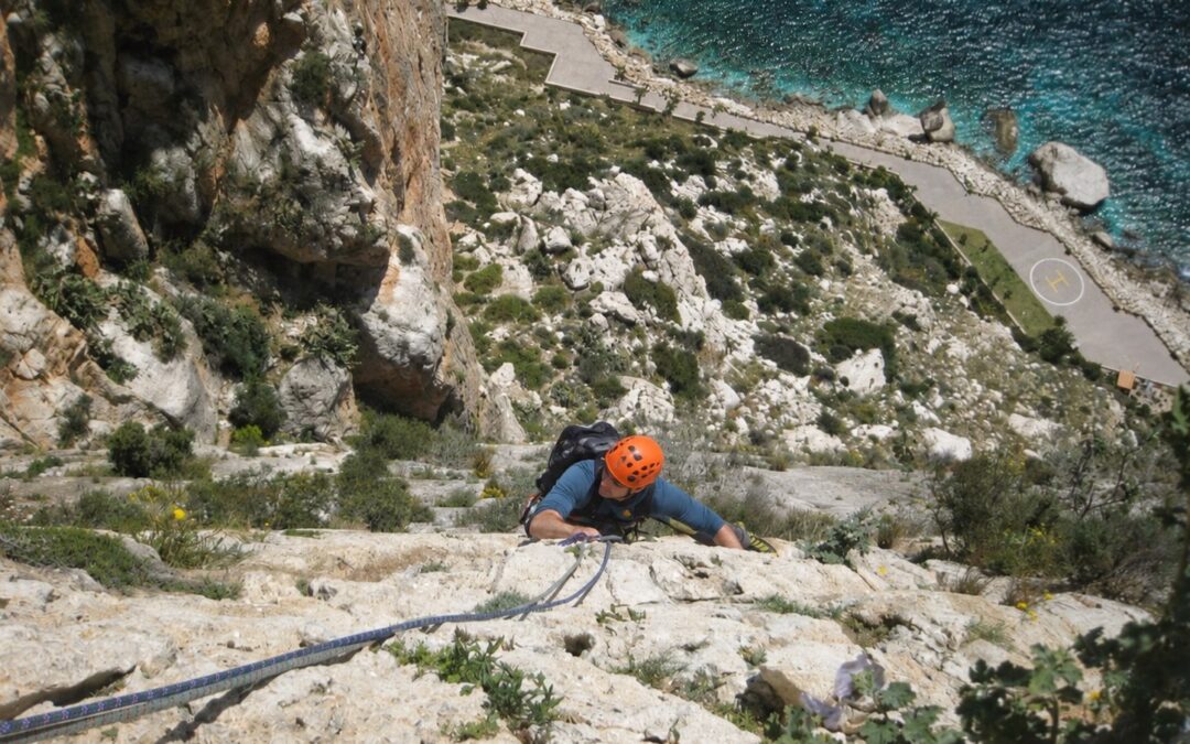 Escalar en Alicante: Peñón de Ifach y Puig Campana