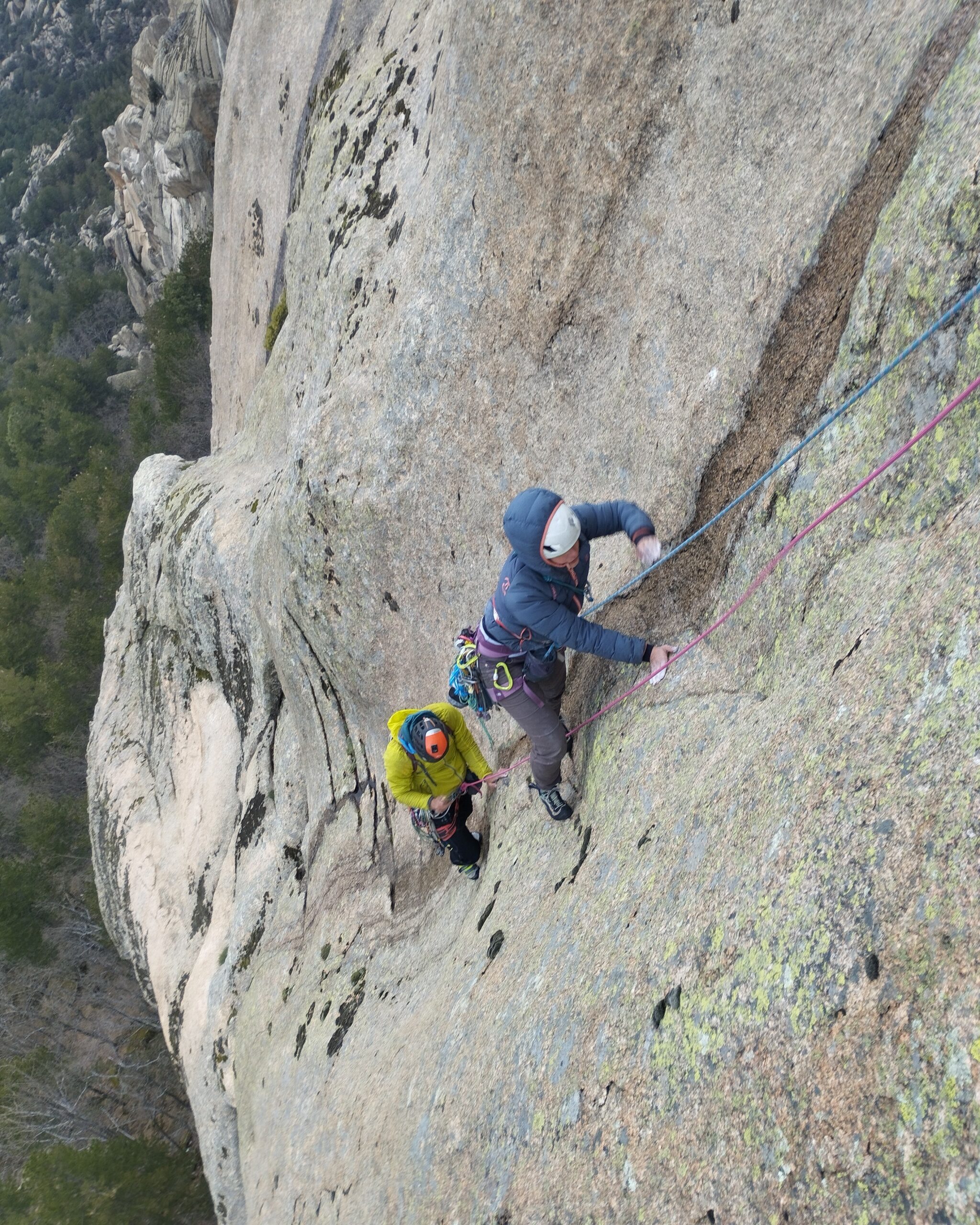 Escalada guiada en El Hueso de La Pedriza